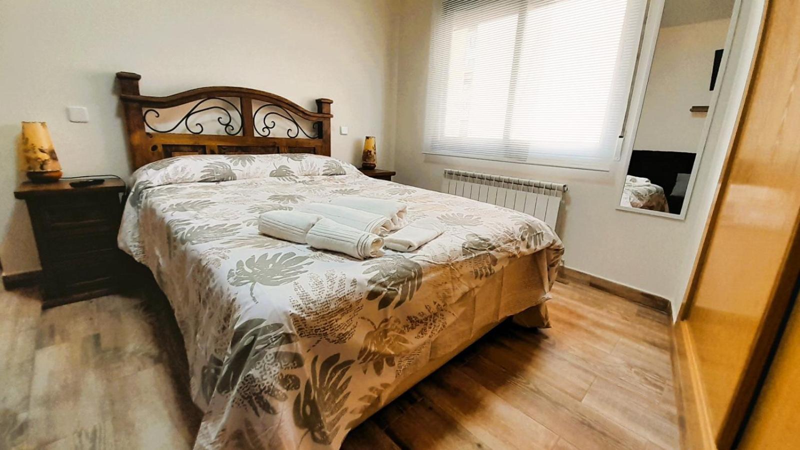 Ferienwohnung La Casona Serranillos Exterior foto