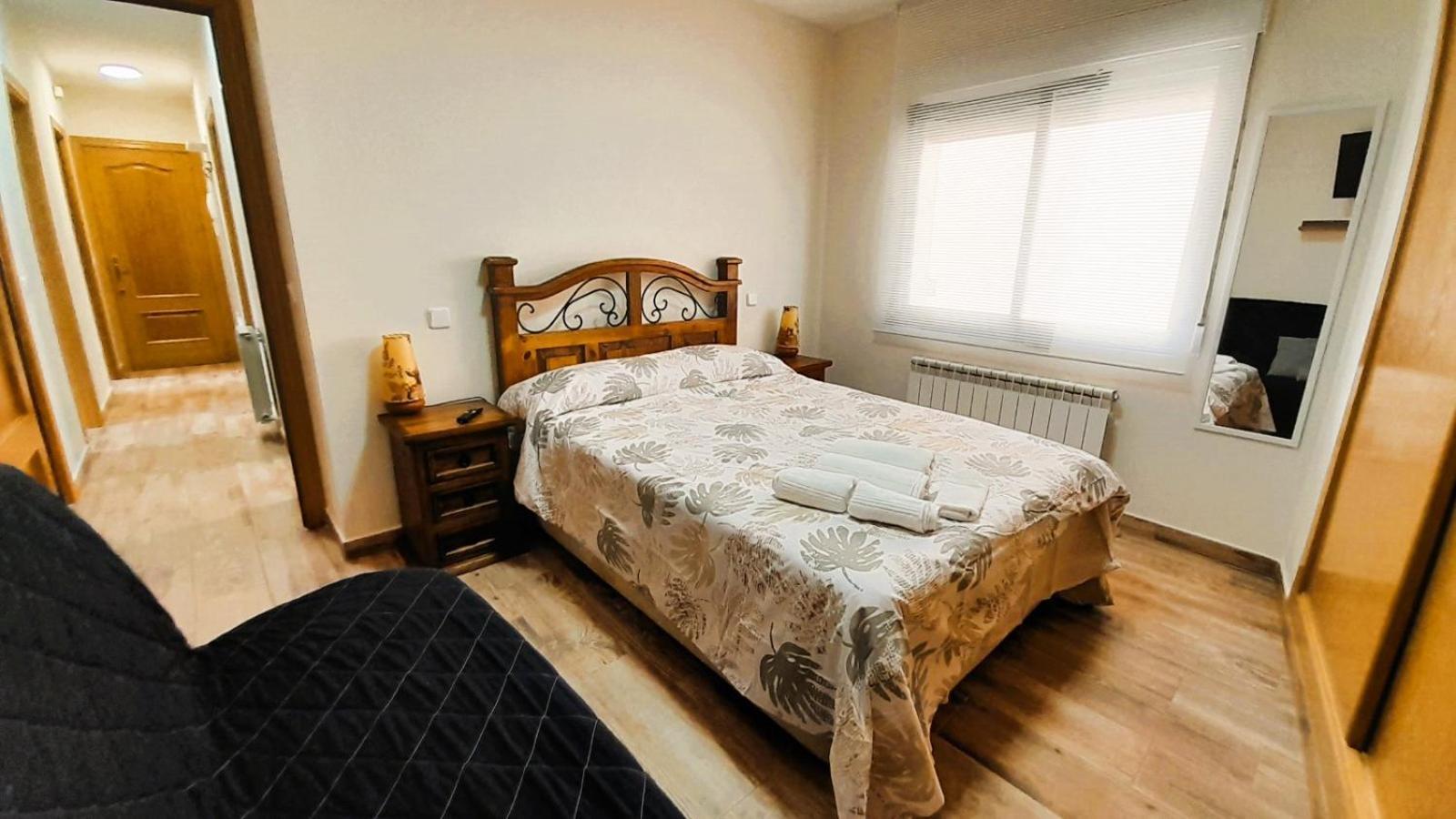 Ferienwohnung La Casona Serranillos Exterior foto