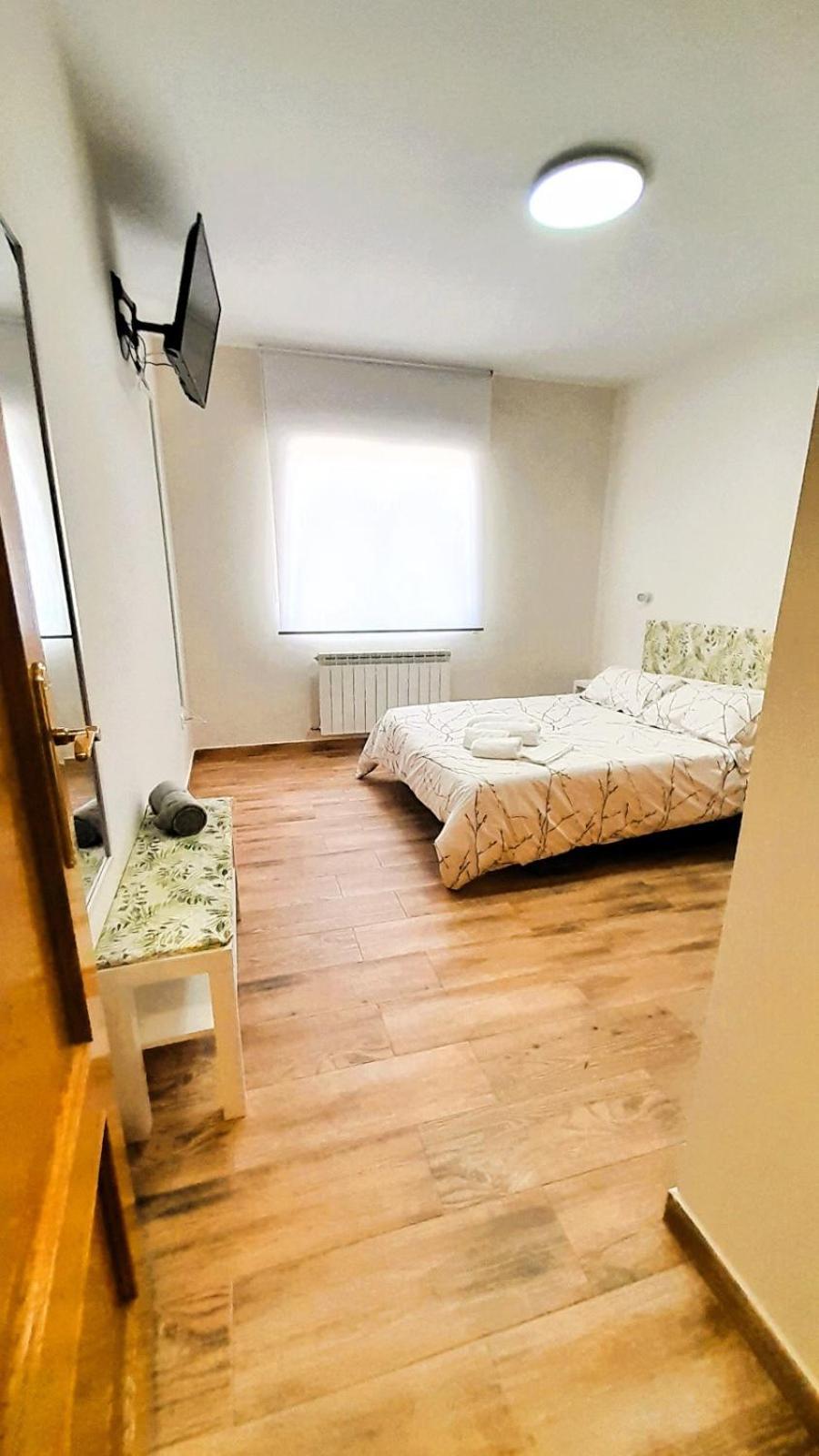 Ferienwohnung La Casona Serranillos Exterior foto