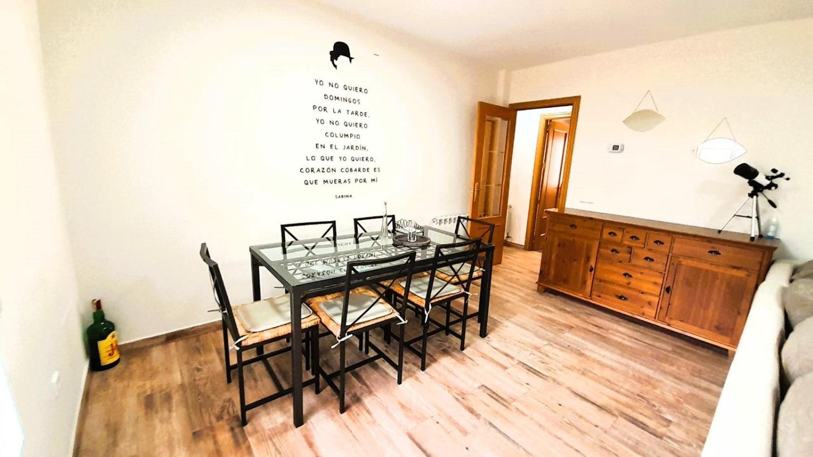 Ferienwohnung La Casona Serranillos Exterior foto